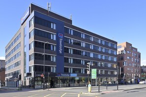 Exterior - Travelodge Manchester Ancoats Hotel (Manchester)