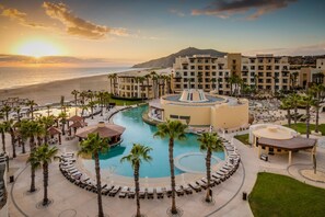 2 outdoor pools, pool umbrellas, sun loungers - Pueblo Bonito Pacifica Golf & Spa Resort -All Inclusive-Adult Only (Cabo San Lucas)