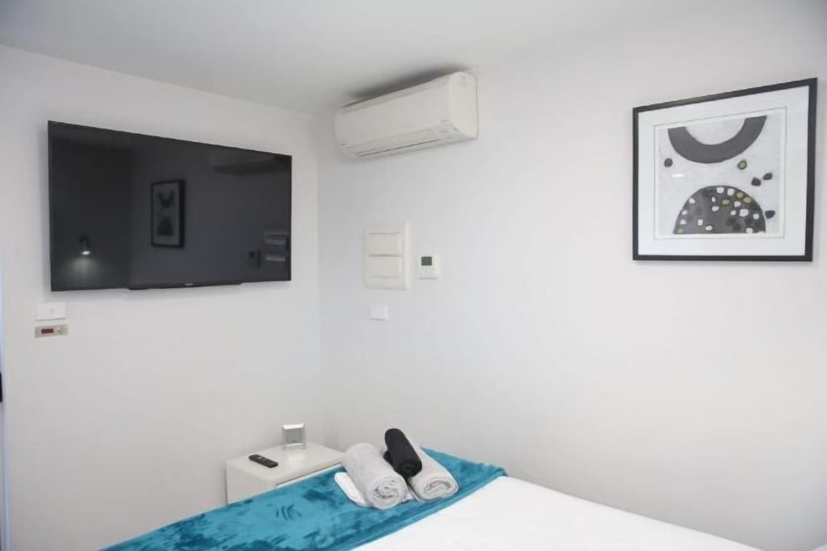 Individually furnished, soundproofing, iron/ironing board, free WiFi