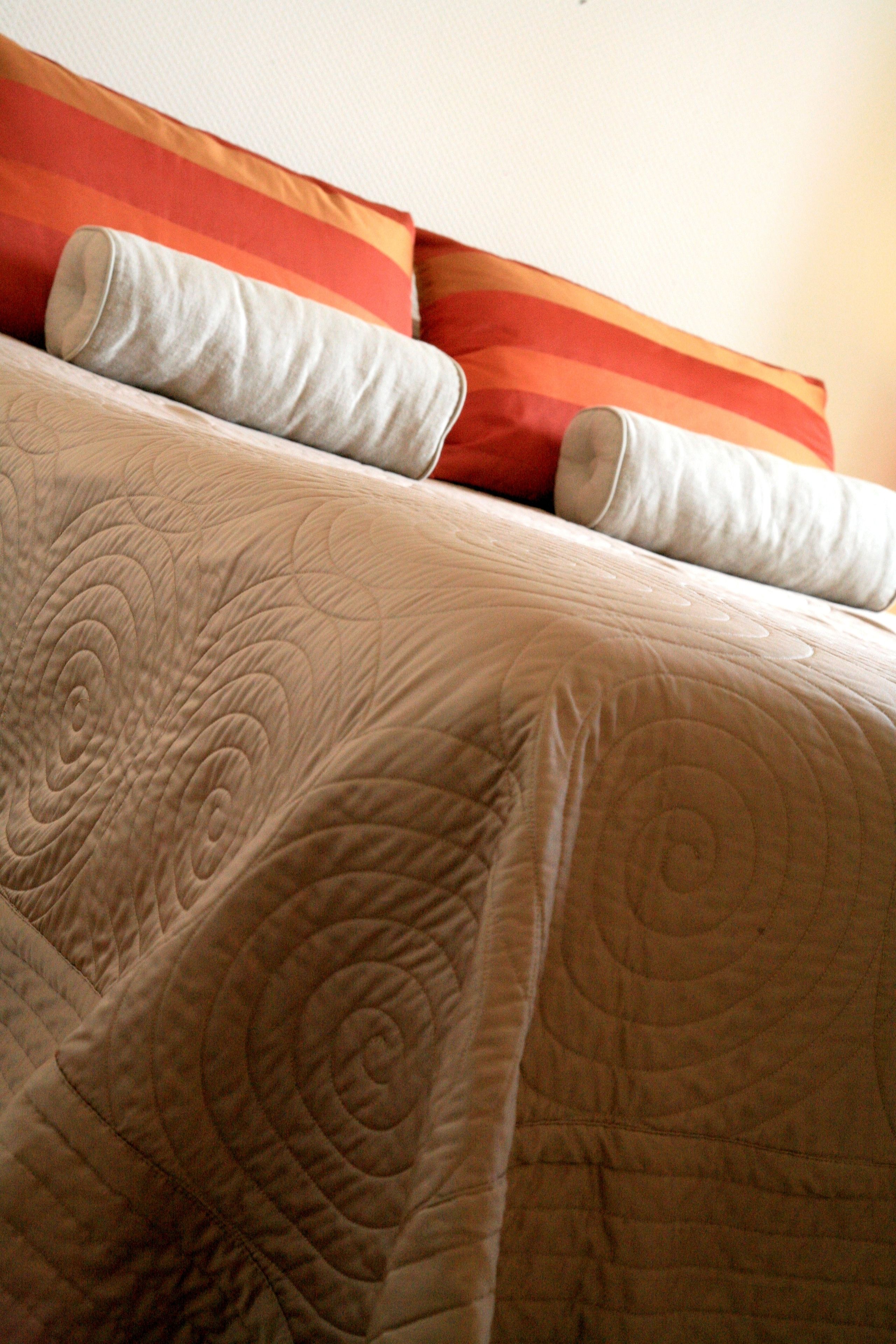 minibar, desk, free cots/infant beds, rollaway beds