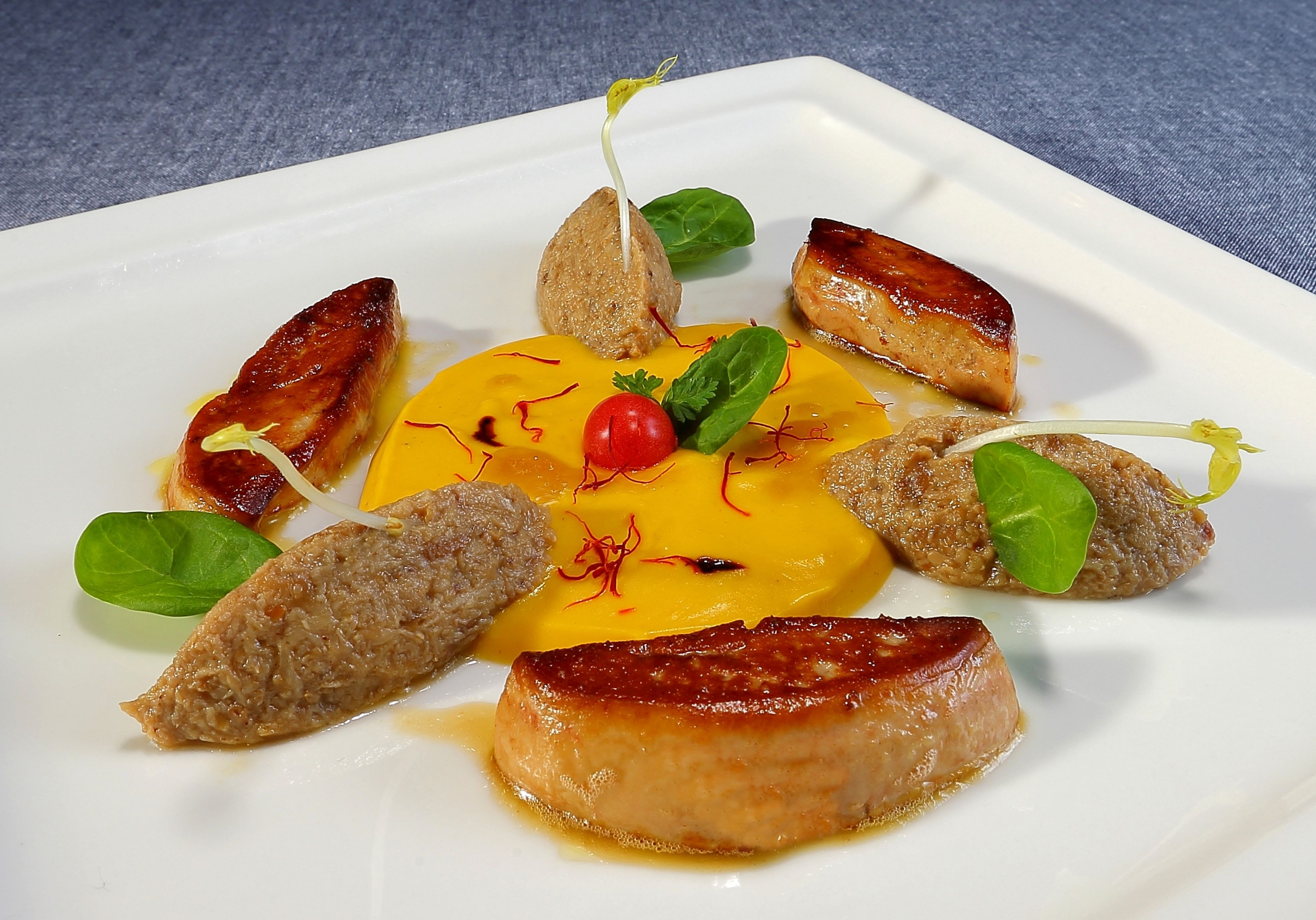 breakfast, lunch, dinner served; french cuisine, al fresco dining