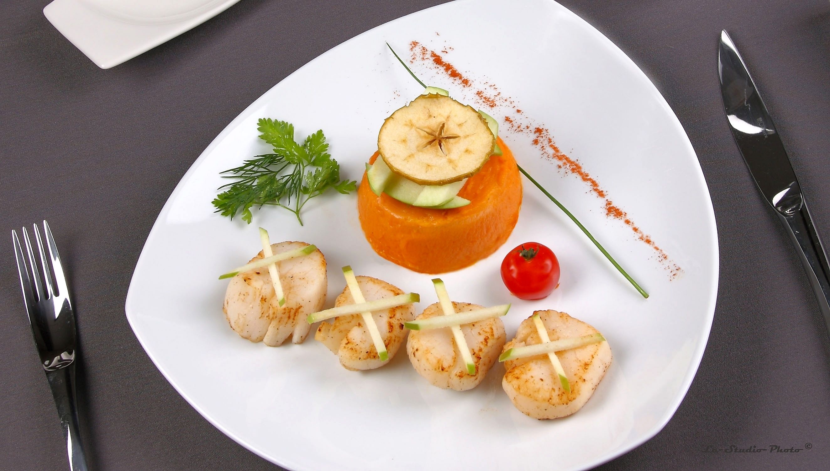 breakfast, lunch, dinner served; french cuisine, al fresco dining