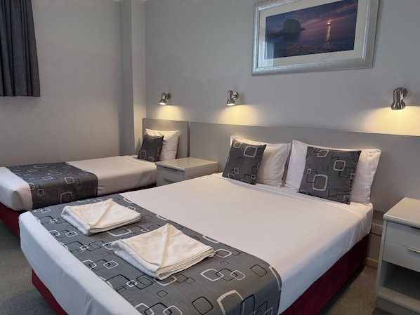 Standard-Doppel- oder -Zweibettzimmer, Mehrere Betten