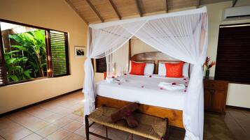 Ocean View Villa (One Bedroom) | In-room safe, individually decorated, individually furnished