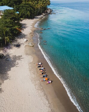 Una playa cerca, traslado desde/hacia la playa gratis