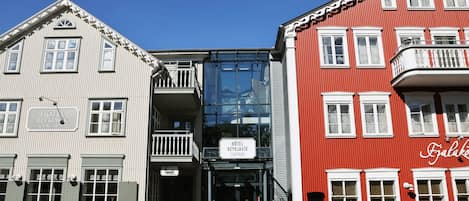 Fachada de la propiedad