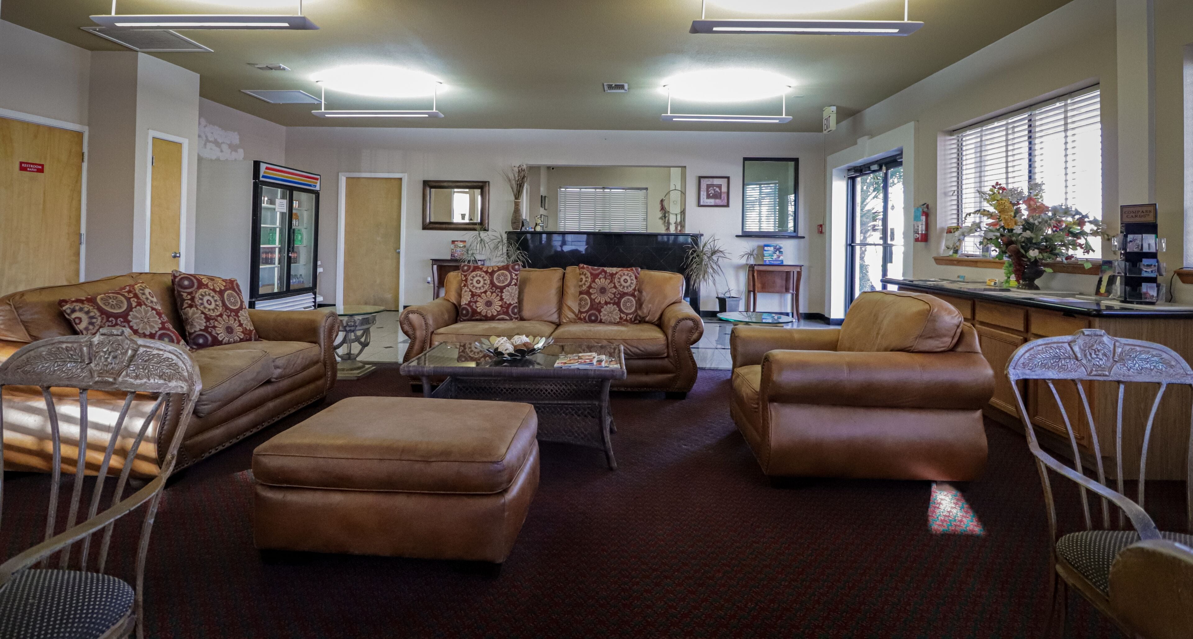 Foto - University Inn & Suites