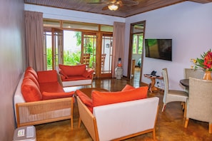 슈피리어 빌라, 침실 2개 | 고급 침구, 템퍼페딕 침대, 객실 내 금고, 각각 다른 스타일의 인테리어