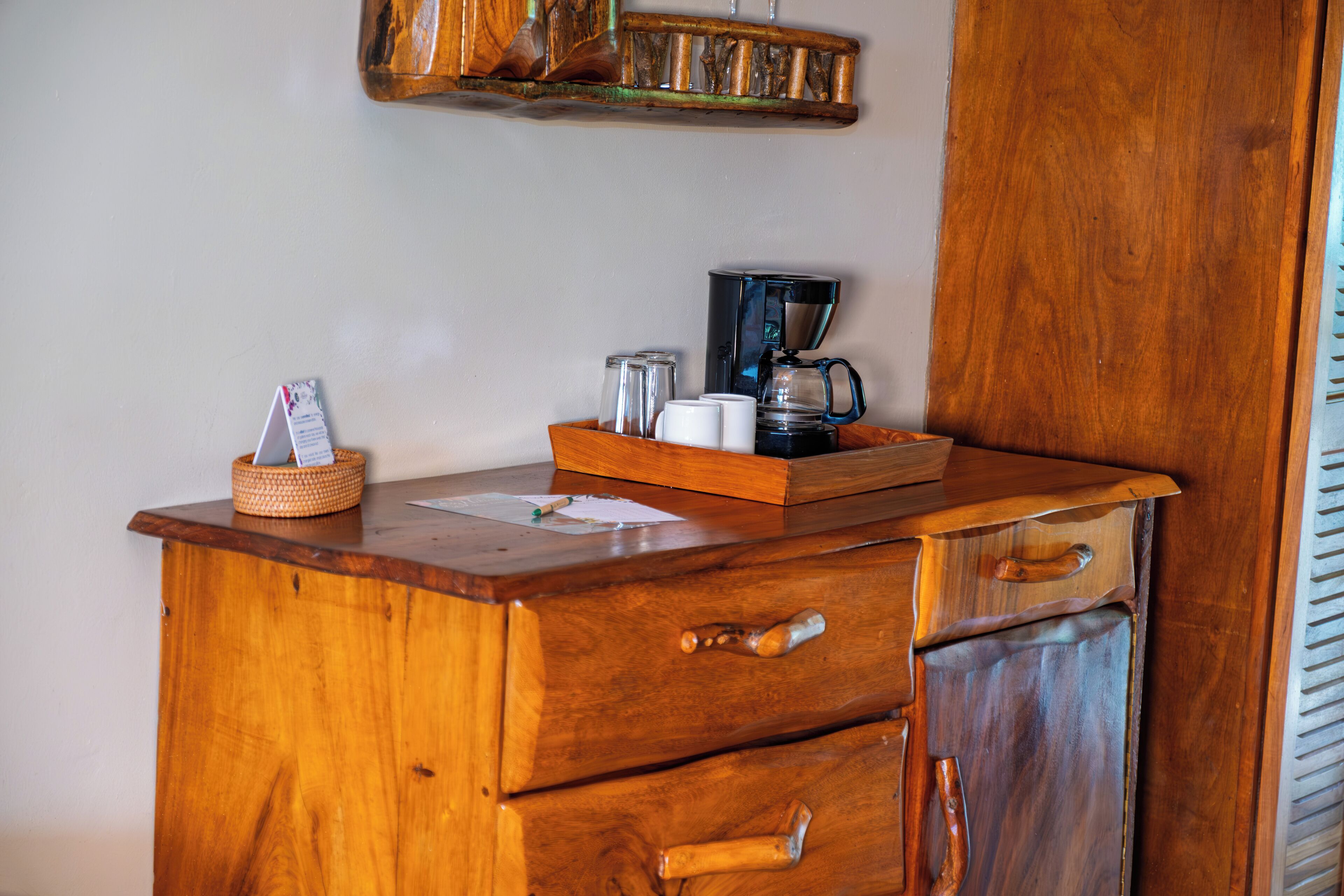 standard room with arenal volcano views | coffee and/or coffee maker