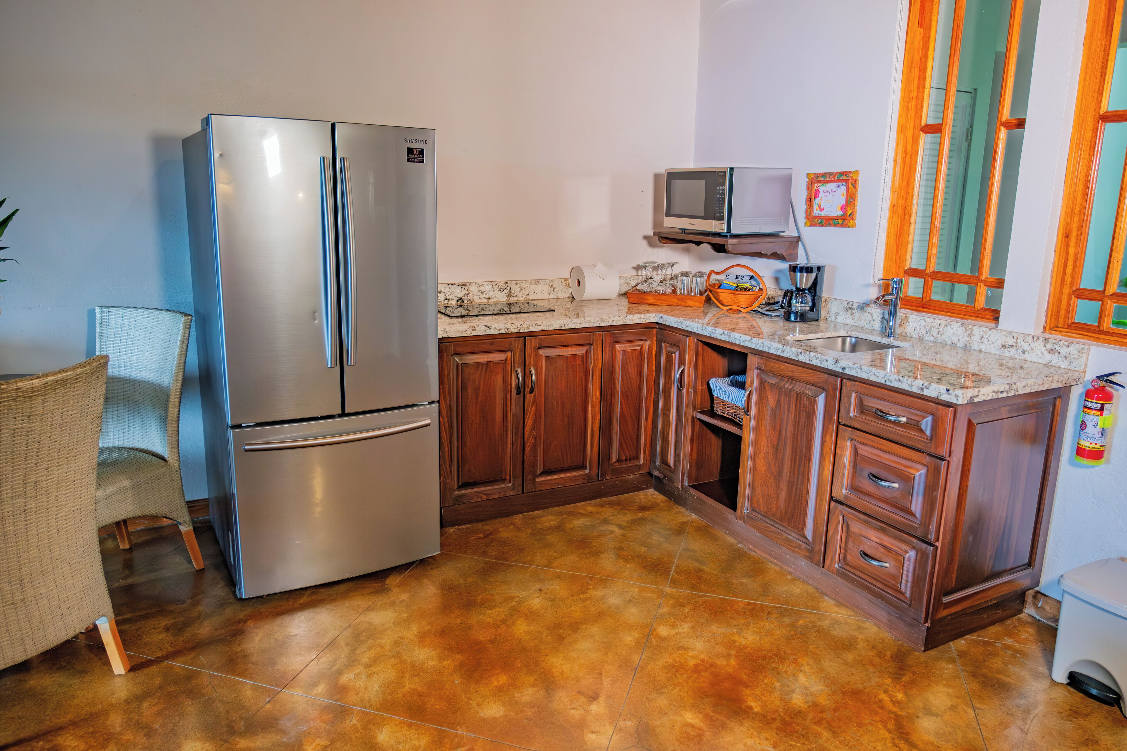 superior villa, 2 bedrooms | private kitchen | fridge, coffee/tea maker, cookware/dishes/utensils