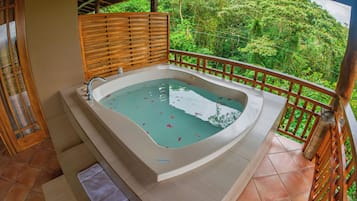 Las Casitas | Bathroom | Shower, rainfall showerhead, eco-friendly toiletries, hair dryer