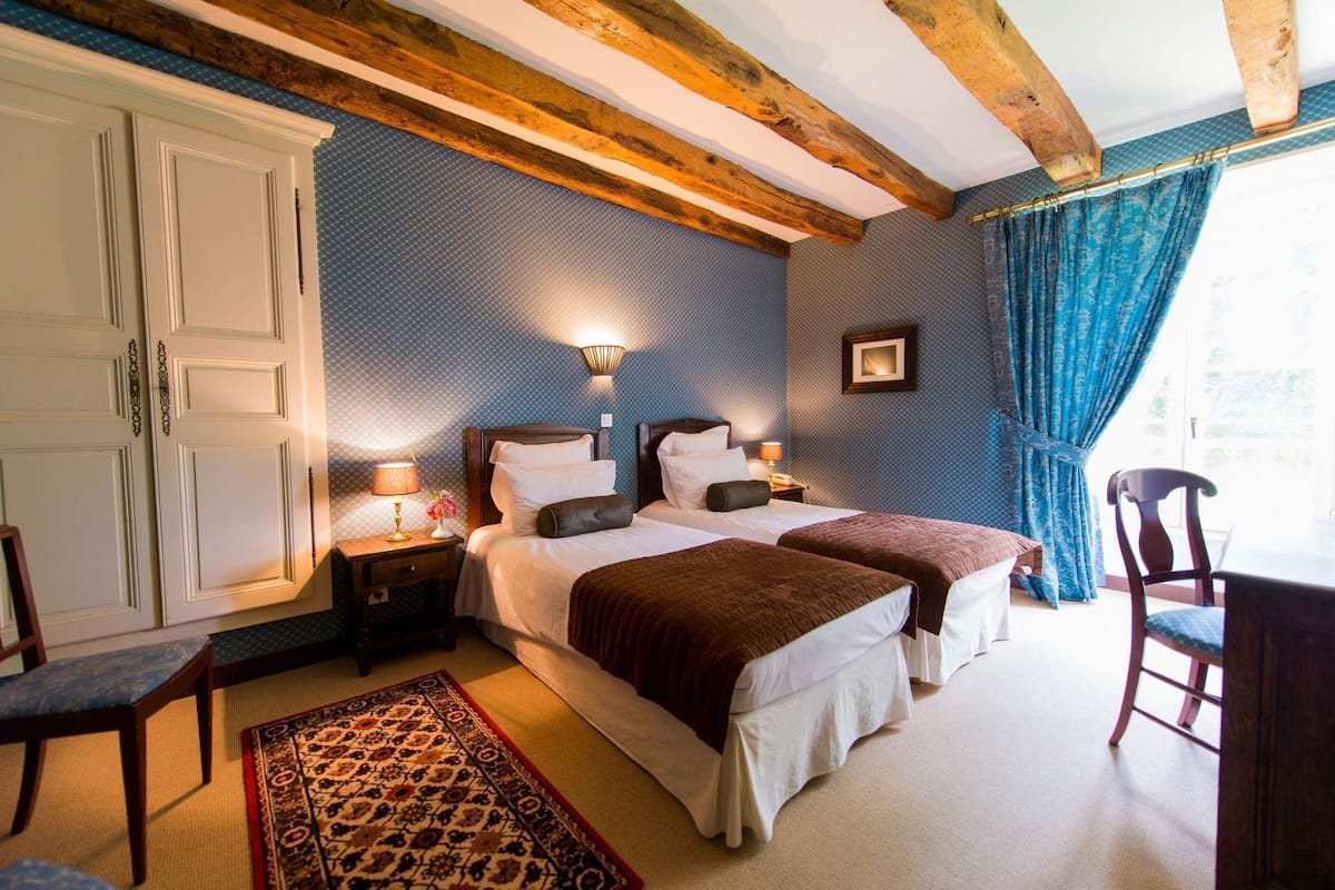 superior double room | premium bedding, individually decorated, individually furnished, desk