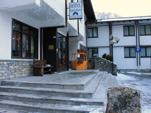 Property entrance - Hotel de la Telecabine (Courmayeur)