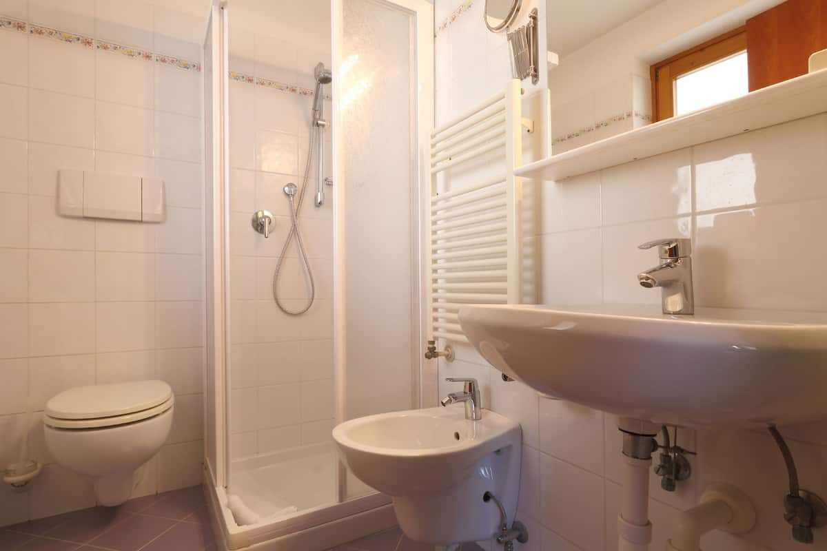 economy double room, 1 bedroom, balcony | bathroom | free toiletries, hair dryer, bathrobes, slippers