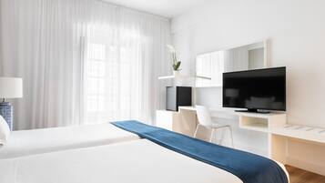 Minibar, in-room safe, desk, blackout curtains