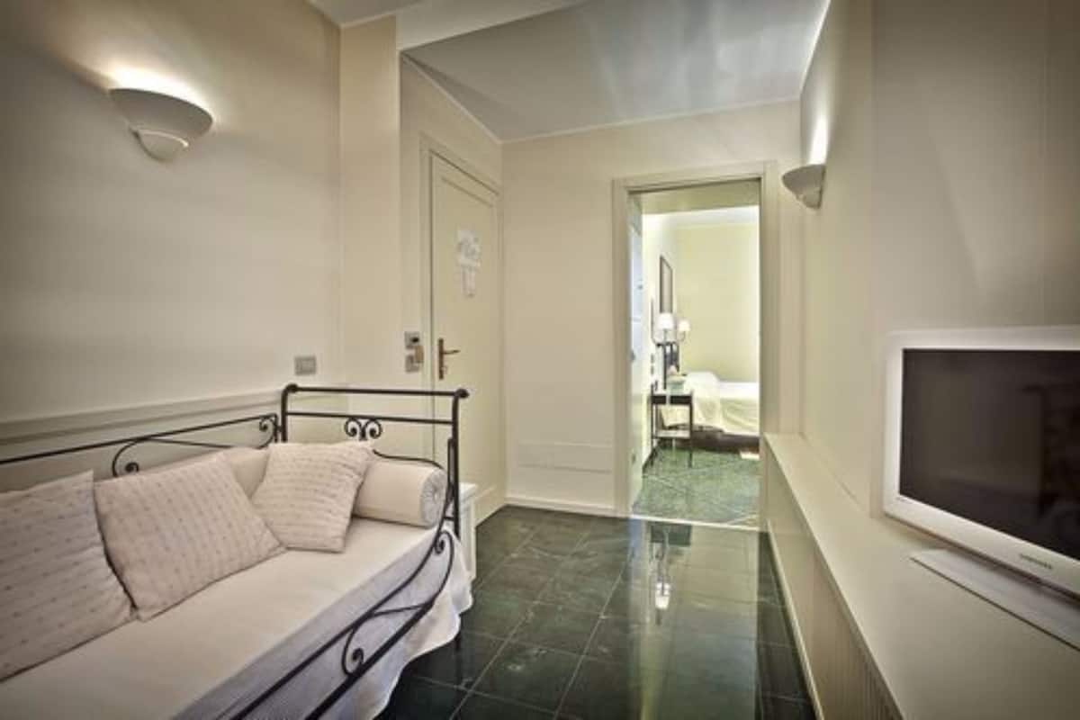 Suite – junior | Minibar, skrivebord, blendingsgardiner og wi-fi (inkludert)