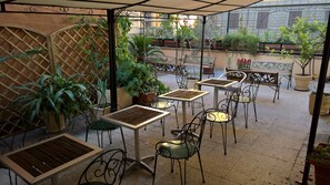 Exterior - Amadeus (Rome)