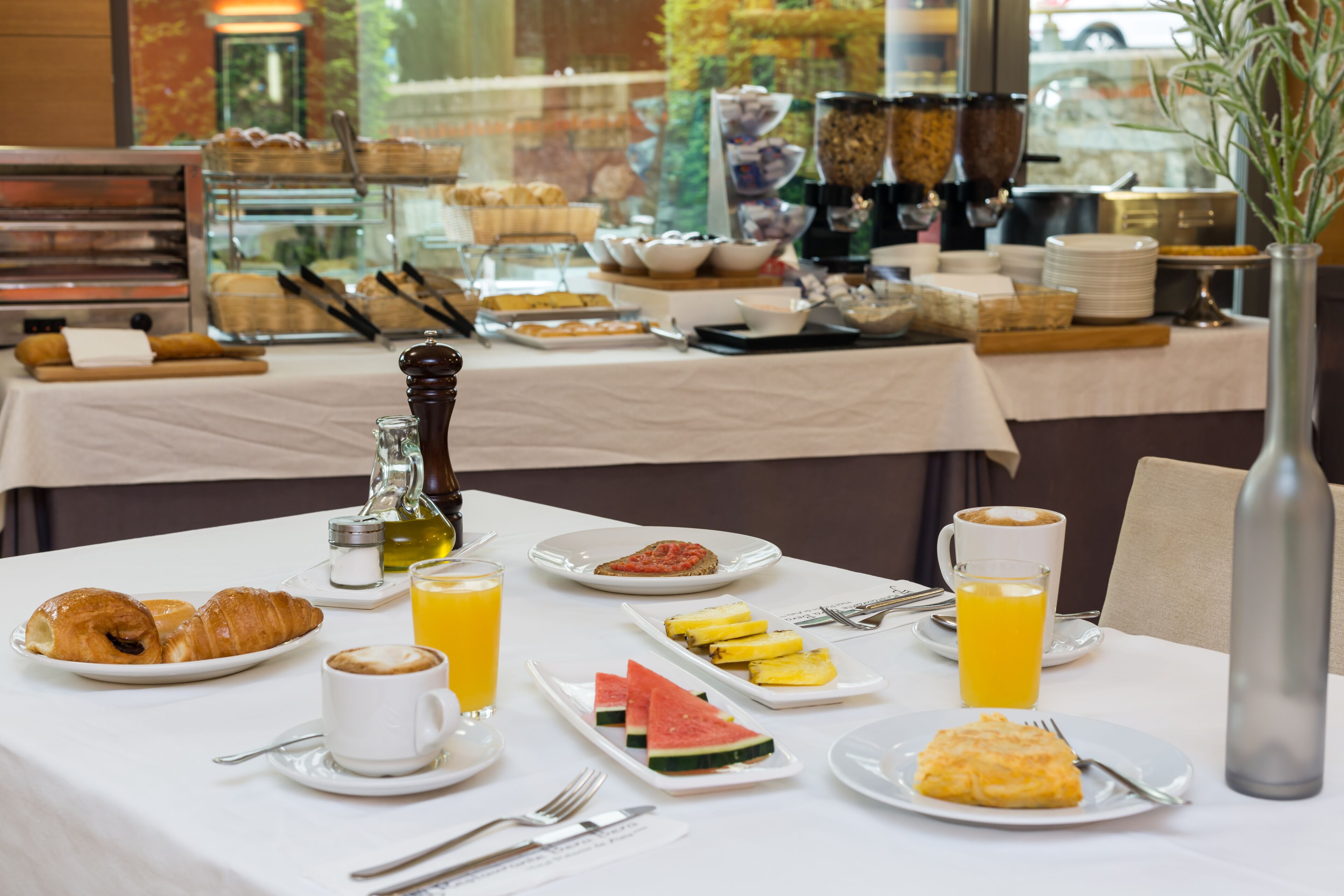 Daily buffet breakfast for a fee