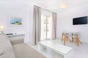 Appartamento Standard, 1 camera da letto | Soggiorno | TV a schermo piatto