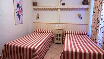 Een kluis op de kamer, een bureau, gratis wifi