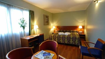 Minibar, caja de seguridad en la habitación, cunas y camas extra