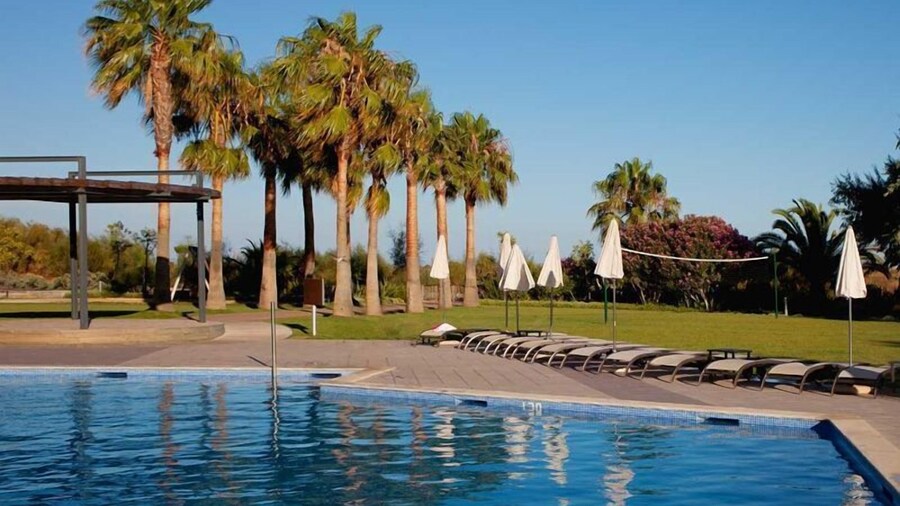 Ozadi Altura Beach Resort