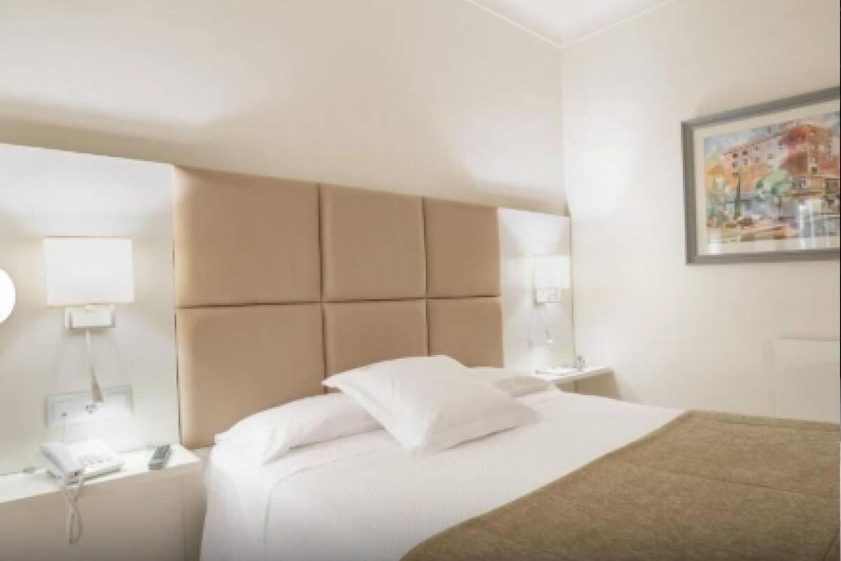 Minibar, in-room safe, desk, soundproofing