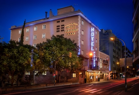 Front of property. Hotel Pirineo Figueres by Pierre and Vacances