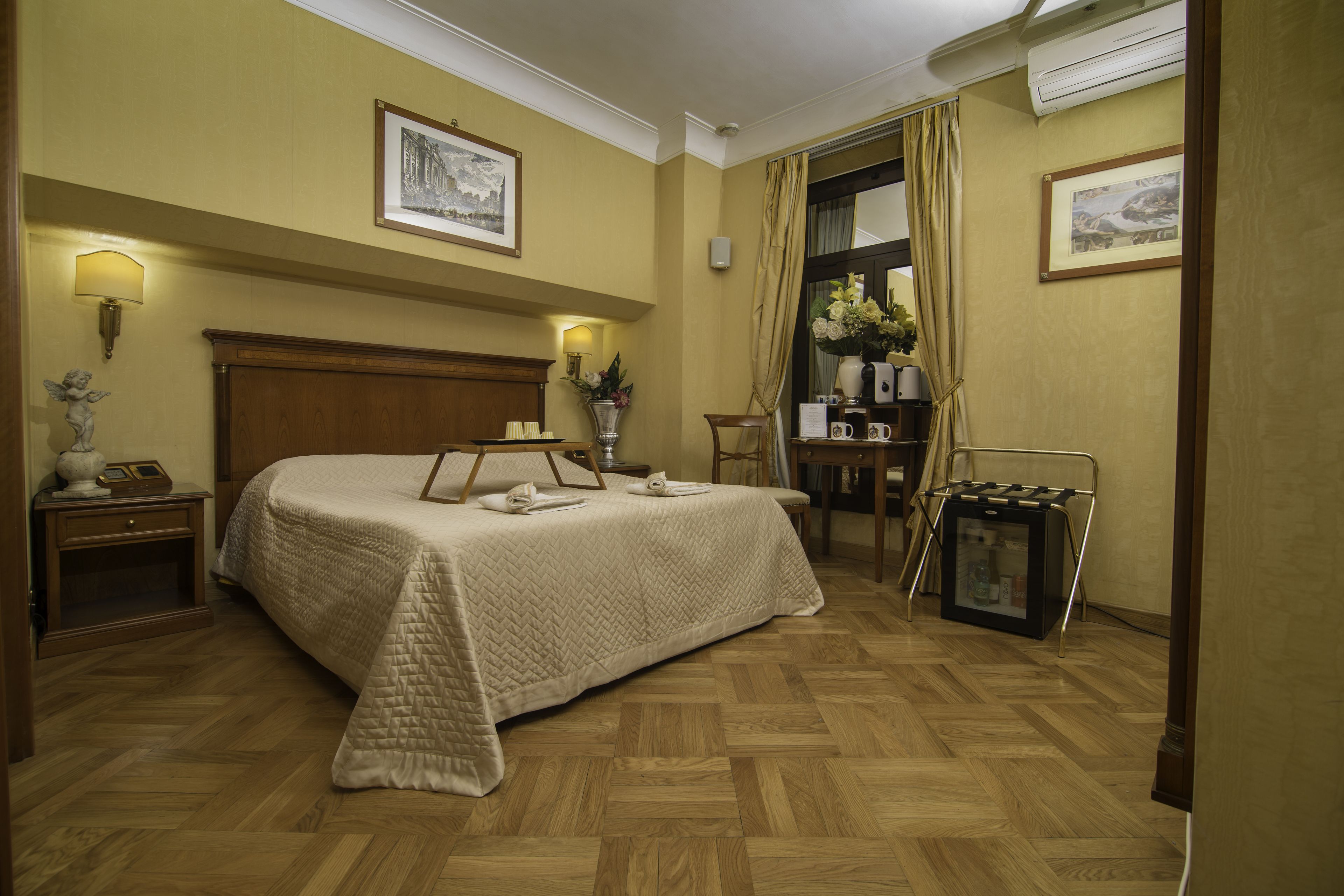 Photo - Luxury Rooms H 2000 Roma