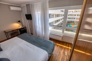 Single Room - Hotel Castilla Vieja (Palencia)