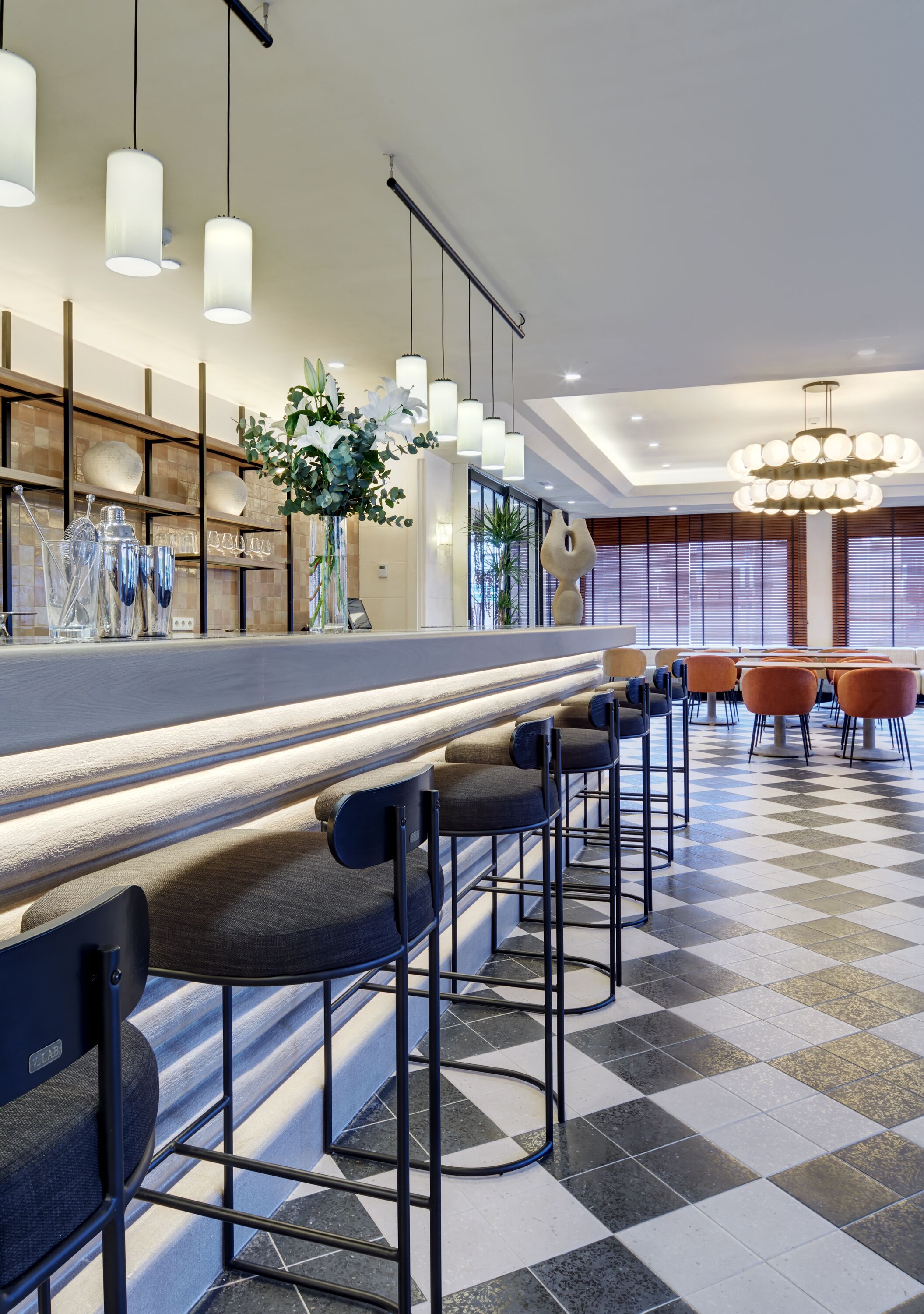 breakfast and lunch served, local cuisine