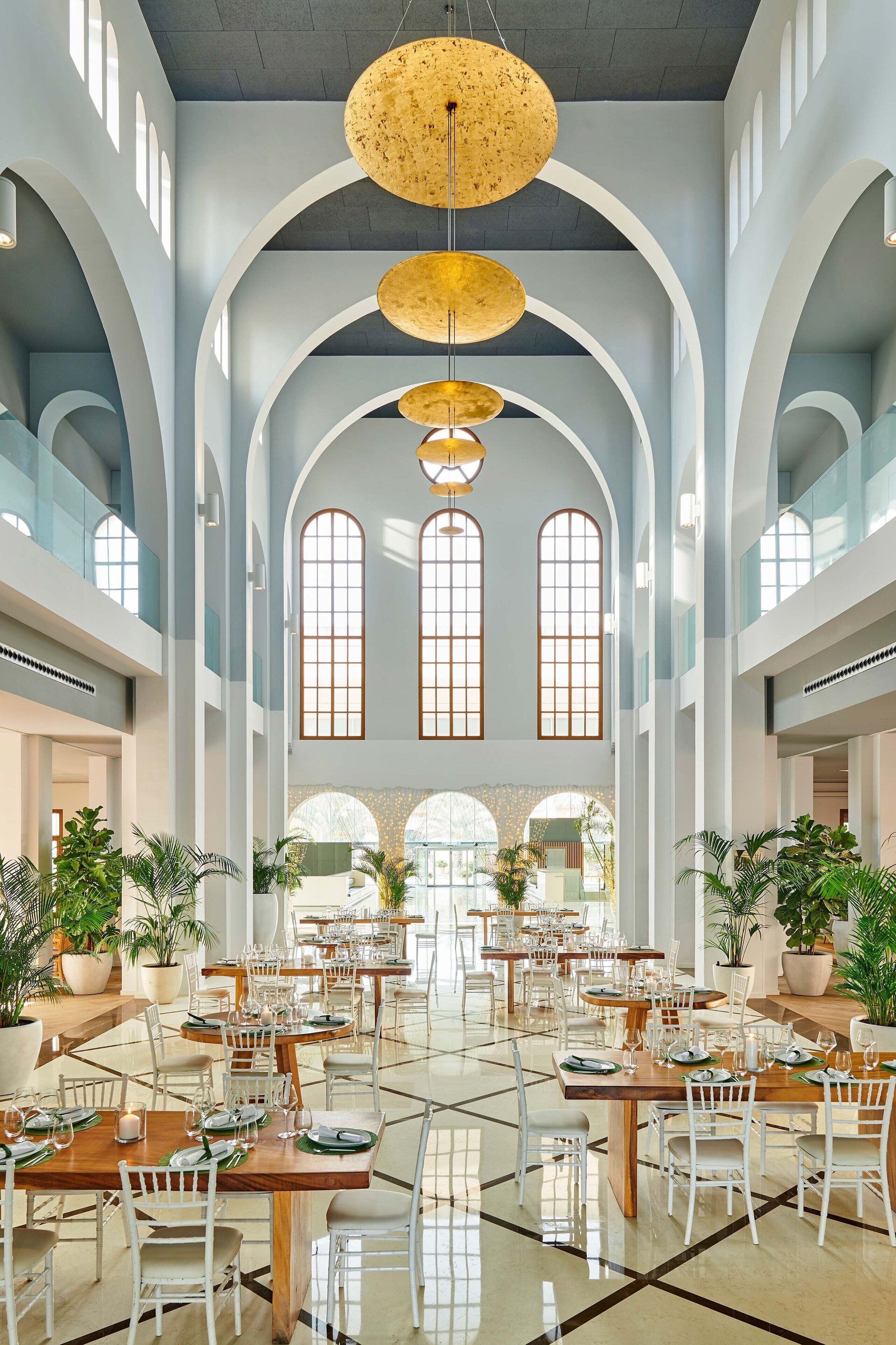 2 restaurants, breakfast, lunch, dinner served; mediterranean cuisine