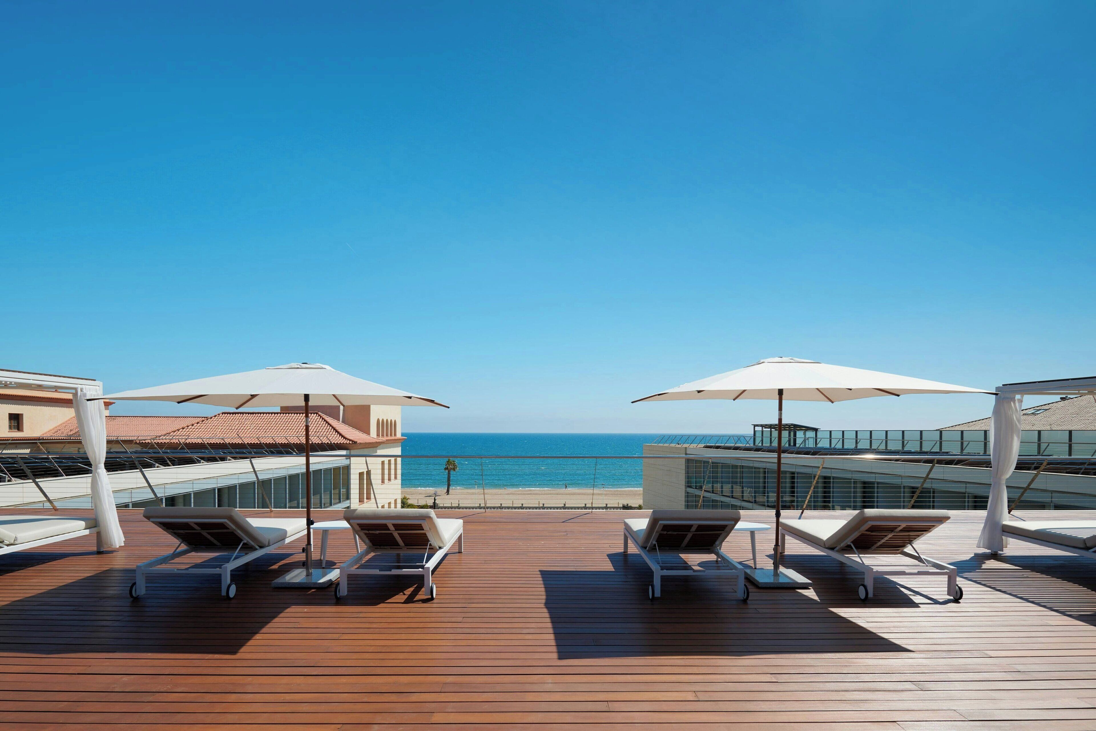 couples treatment room(s), sauna, hot tub, steam room, body treatments