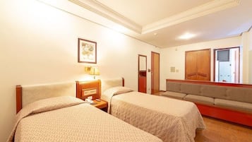 Habitación estándar con 2 camas individuales | Minibar y wifi gratis