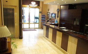 Lobby - Hotel Don Paco (Málaga)