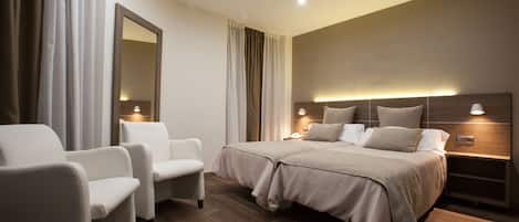 Coffres-forts dans les chambres, bureau, rideaux occultants