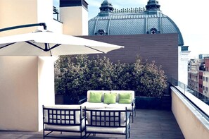 Rooftop Deluxe King with Terrace | Terrace/patio - Casa Almagro by The Pavilions Hotels & Resorts (Madrid)