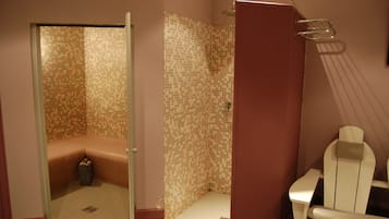 Couples treatment room(s), Turkish bath/hammam, body treatments