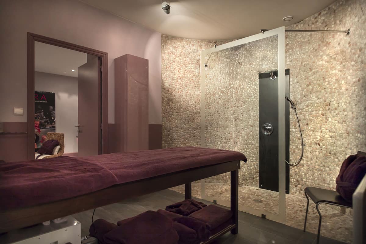 couples treatment room(s), turkish bath/hammam, body treatments