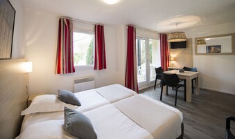 舒适开间 | 遮光窗帘、熨斗/熨板、免费 WiFi