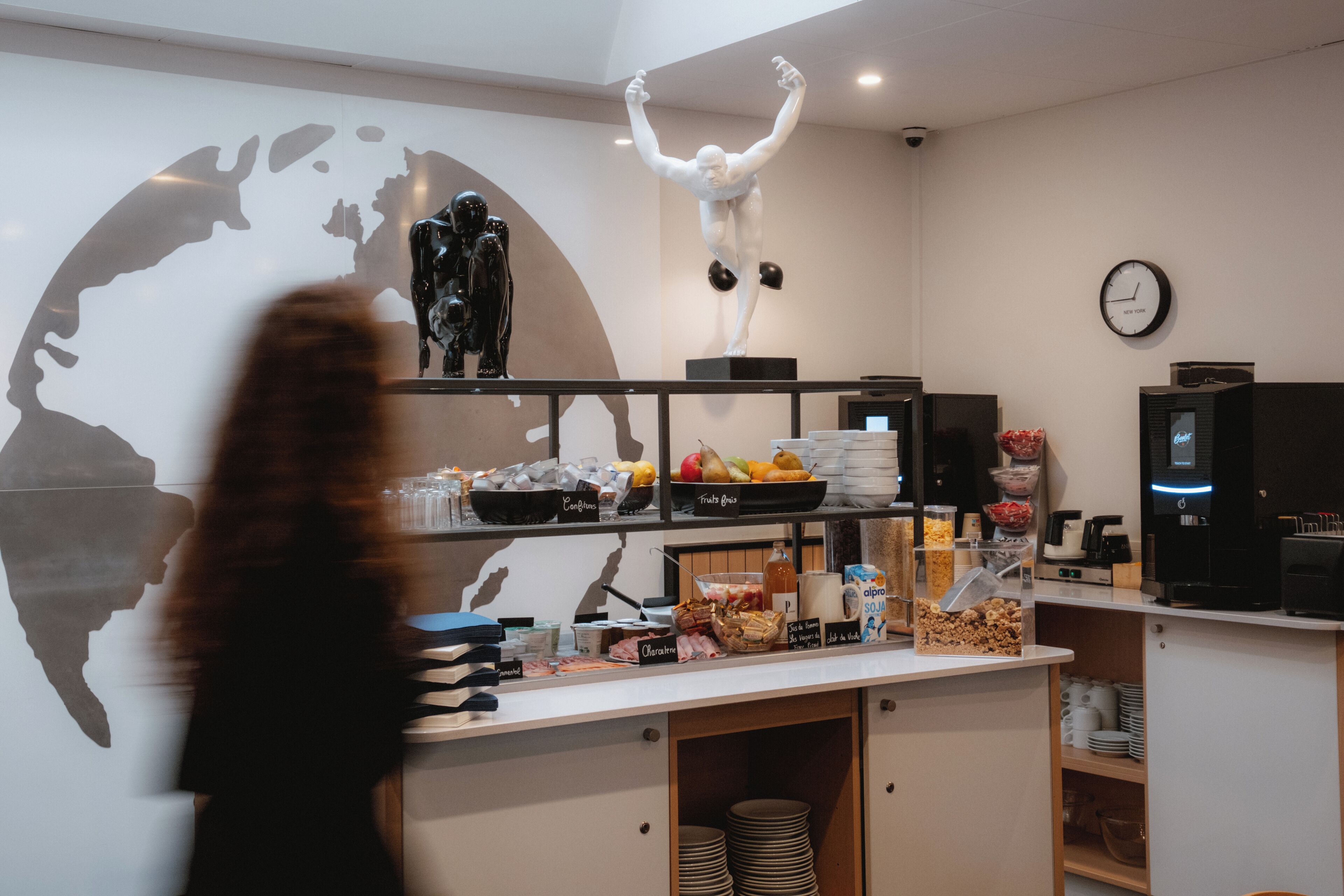 daily buffet breakfast (eur 17 per person)