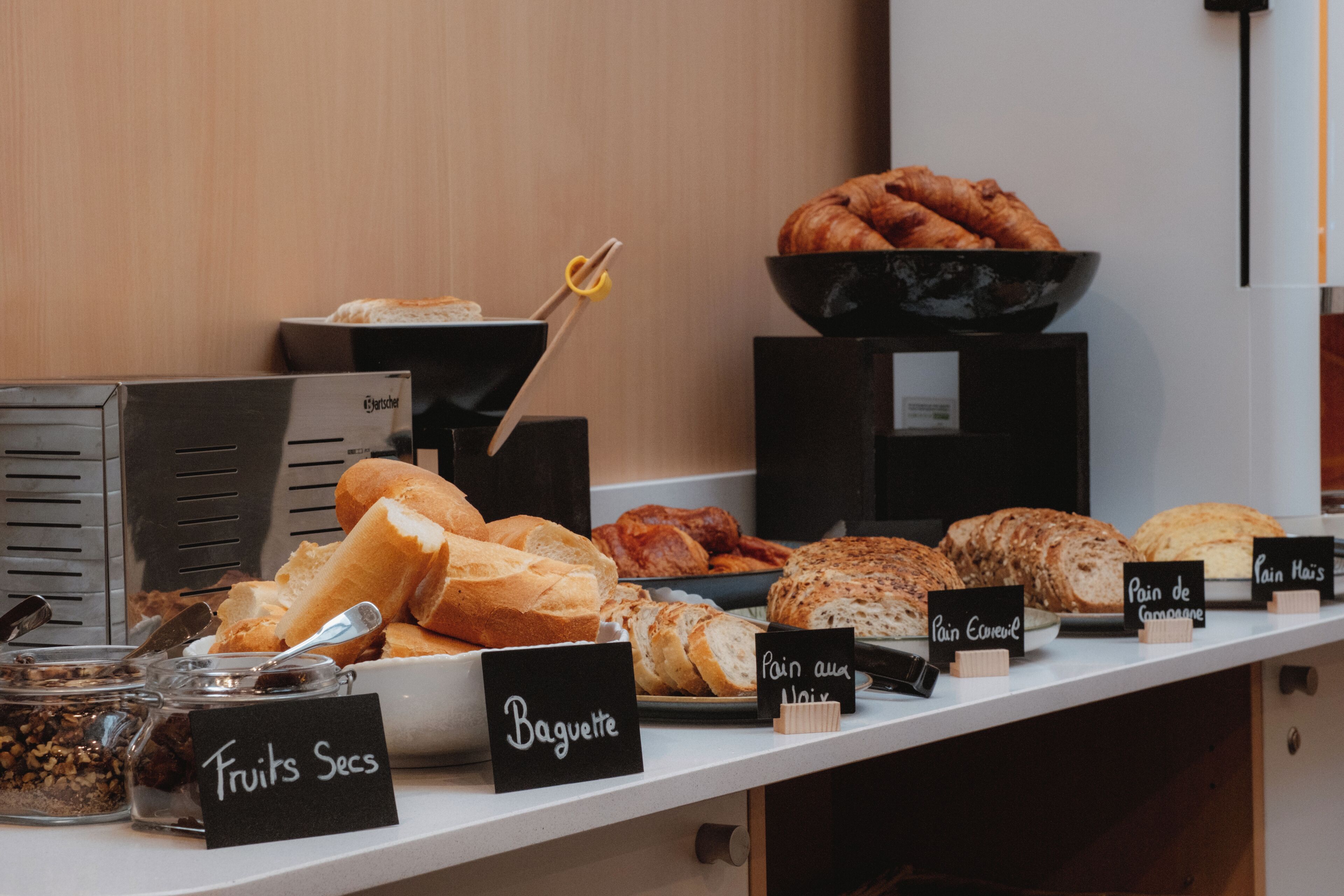 Daily buffet breakfast (EUR 17 per person)