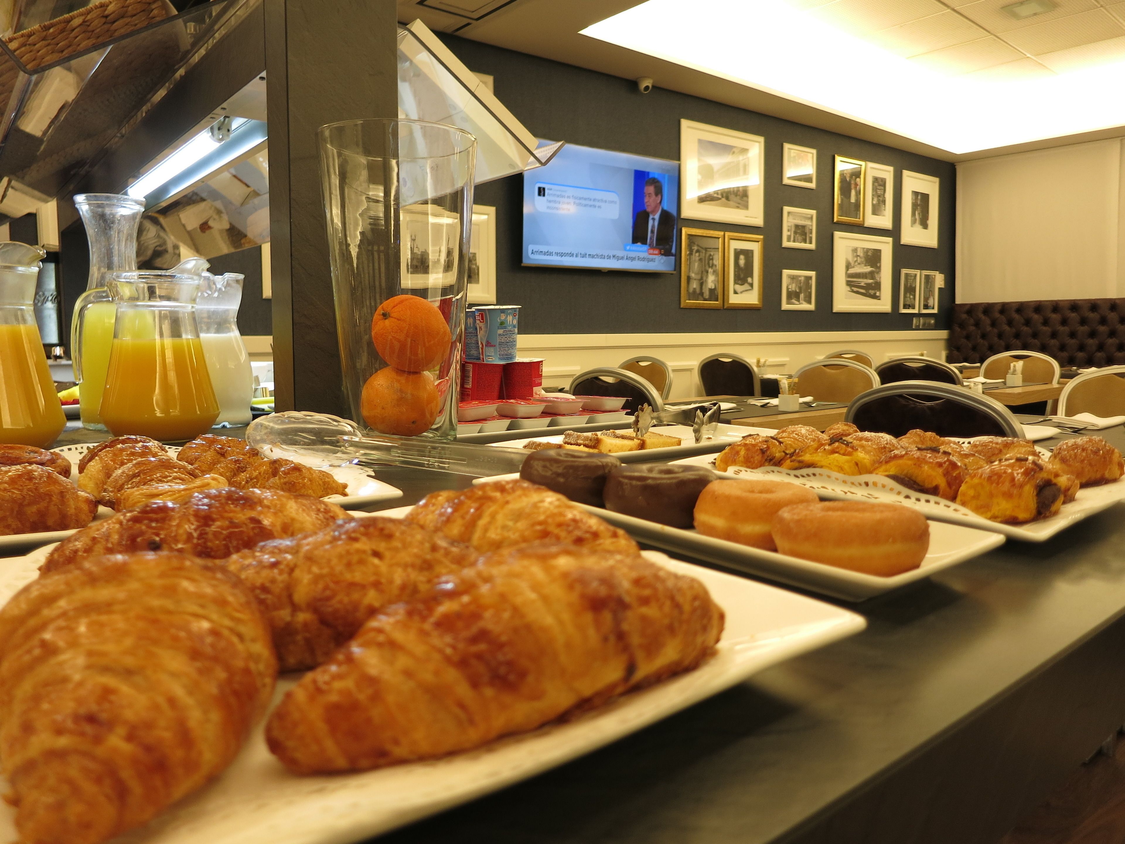 daily buffet breakfast (eur 13.20 per person)