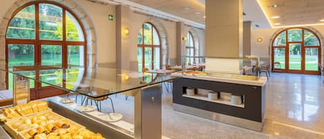 Daily buffet breakfast (EUR 15 per person)