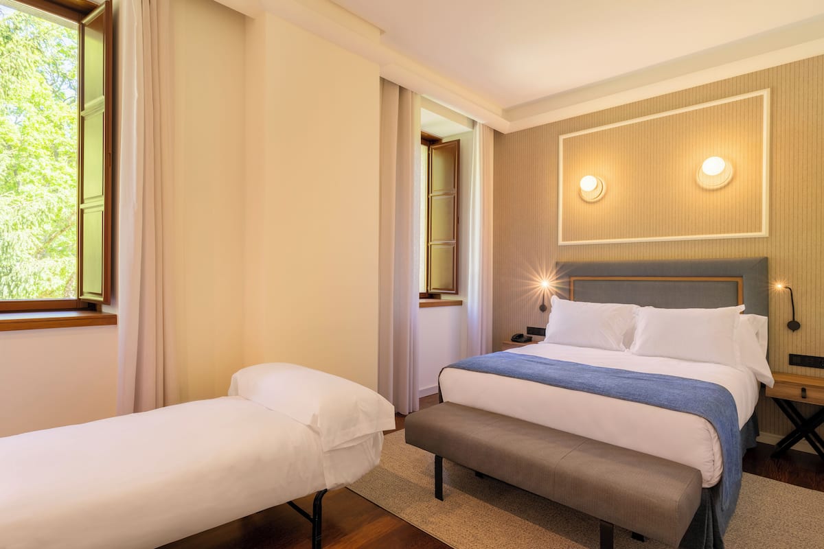 Deluxe driepersoonskamer | Extra bedden