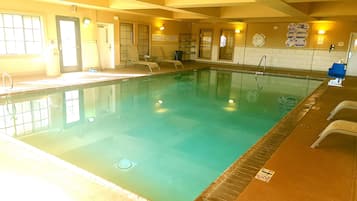 Indendørs pool