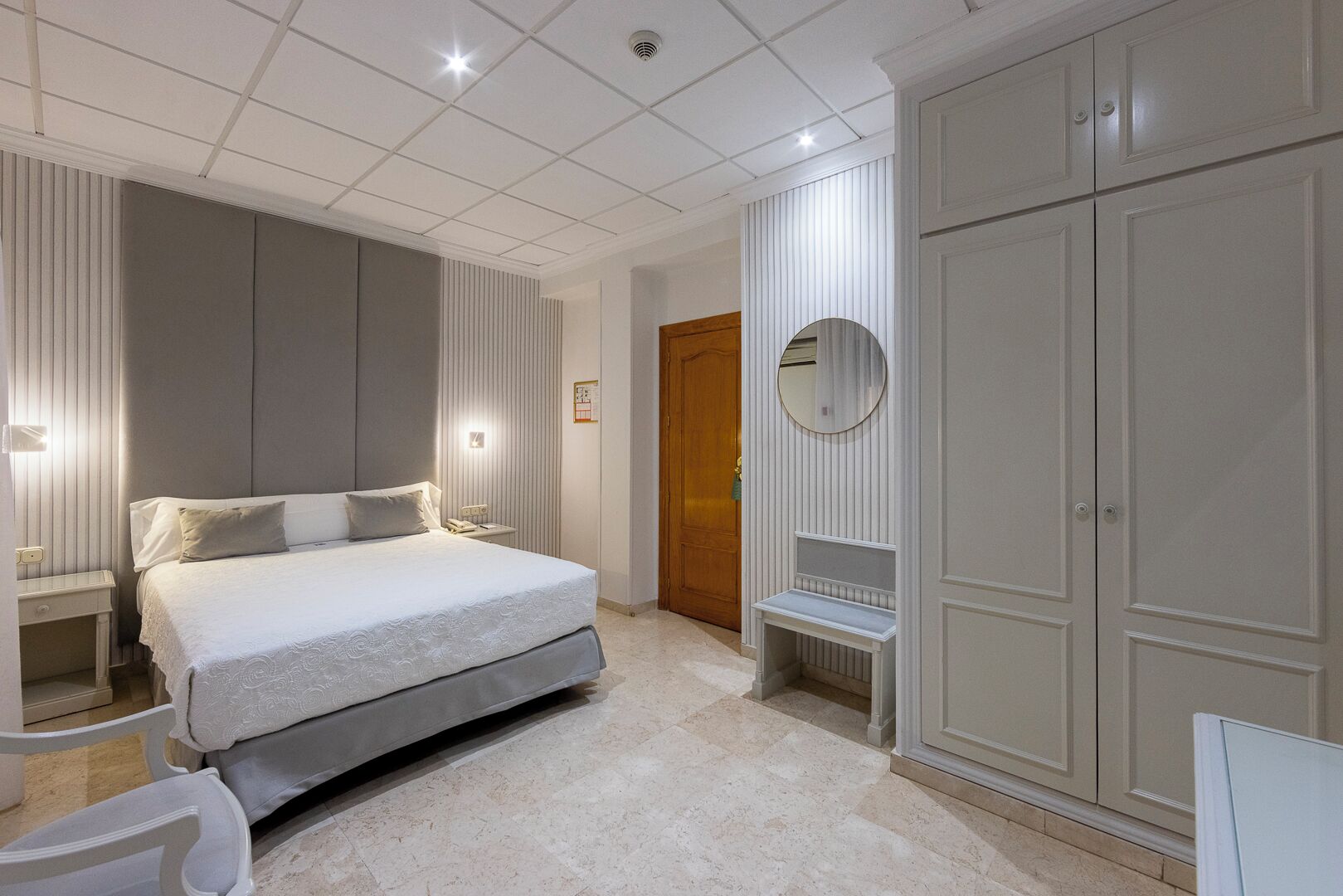 double room | desk, free cots/infant beds, rollaway beds, free wifi