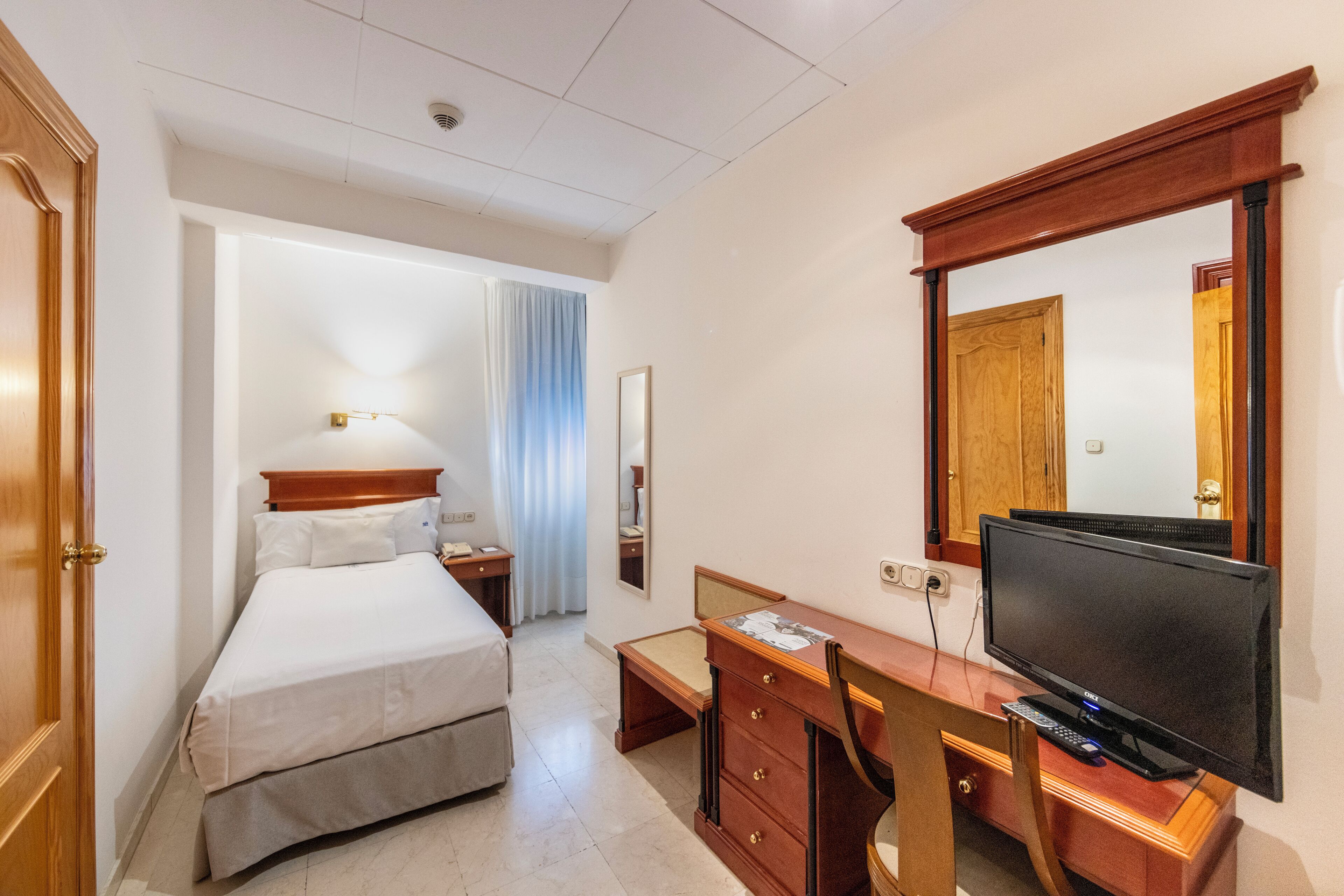 Desk, free cots/infant beds, rollaway beds, free WiFi