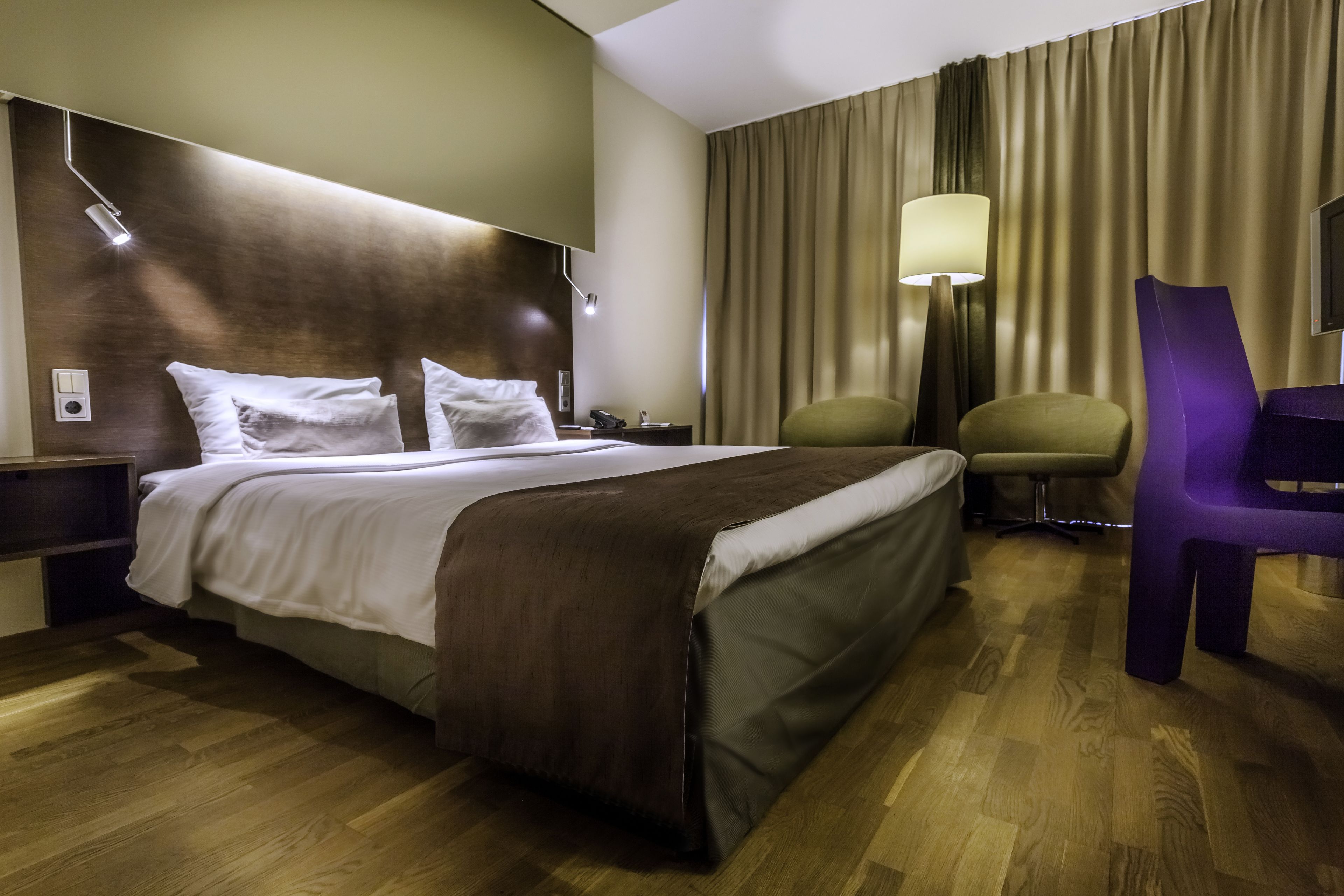 superior room, 1 queen bed | in-room safe, desk, laptop workspace, blackout curtains