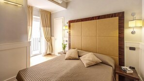 Blackout drapes, iron/ironing board, free WiFi - 939 Hotel (Rome)